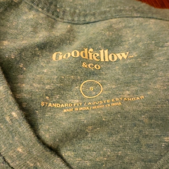 Goodfellow & Co™ Men's Short Sleeve V-Neck T-Shirt - Green Size S - Picture 4 of 6